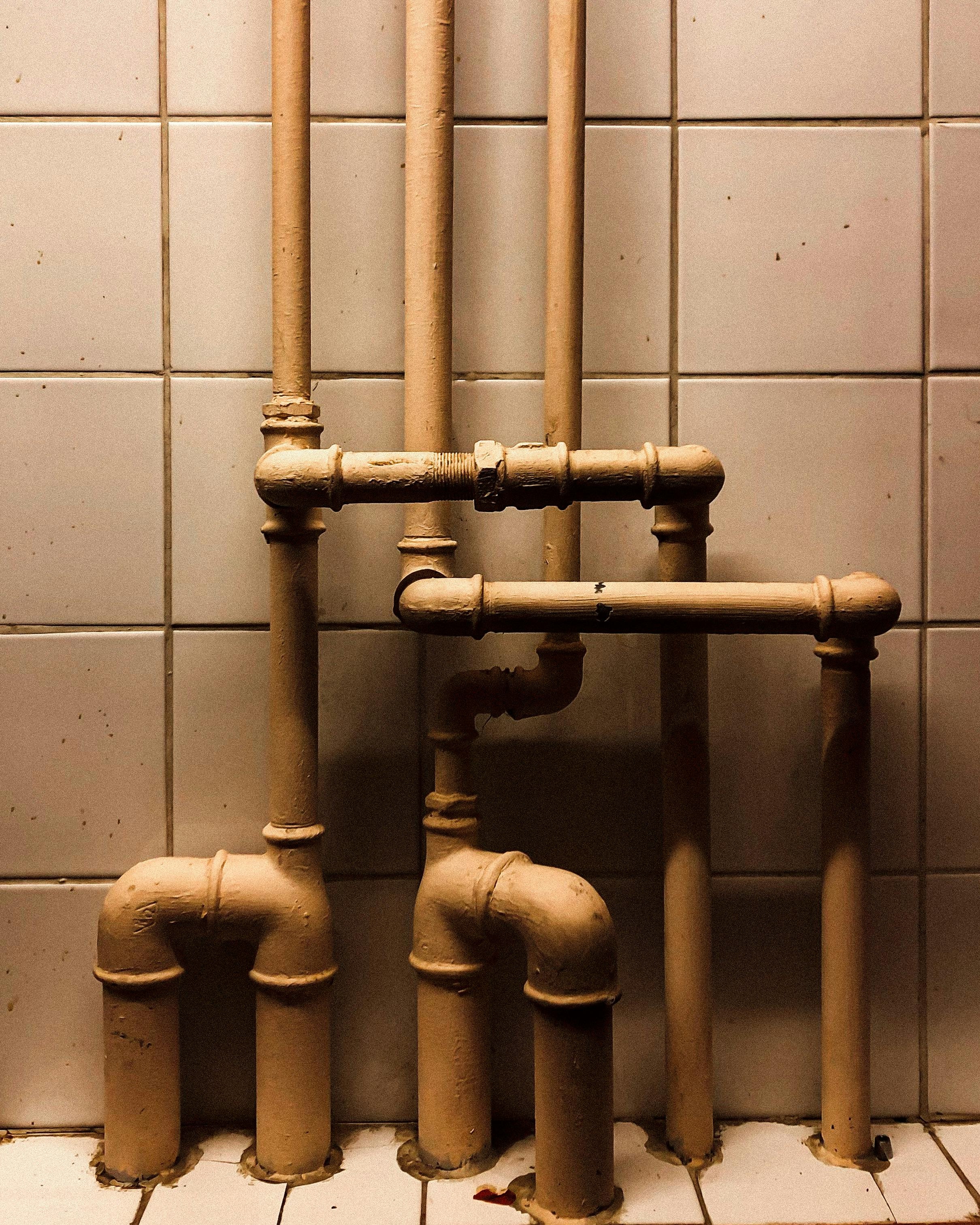 Solving Low Water Pressure in Older Santa Monica Homes - The Santa Monica Plumber